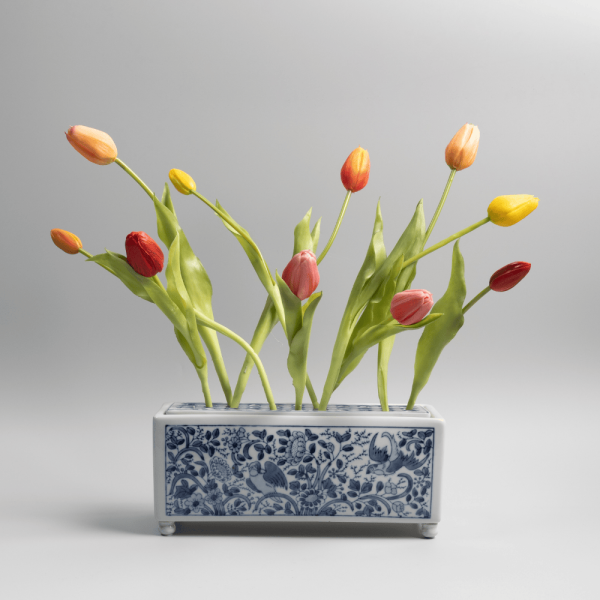 Porseleinen bloemenhouder