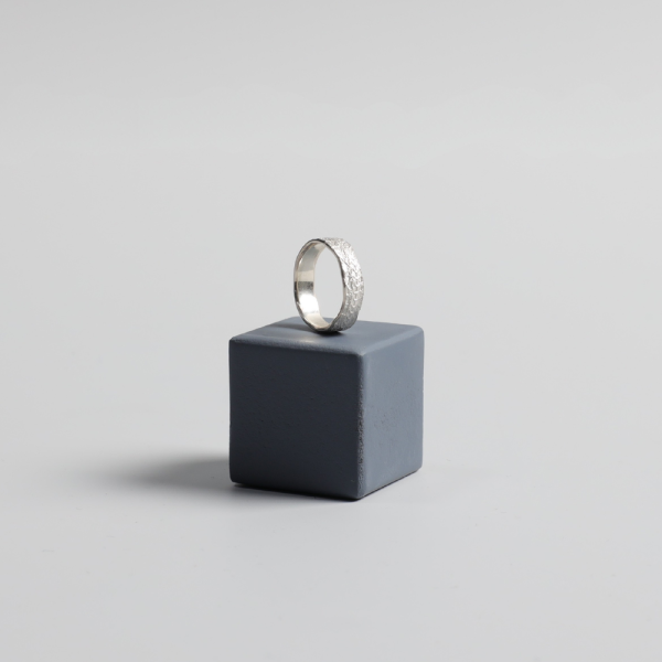Ring M Lace Zilver
