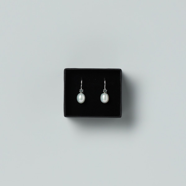 Silver earrings | Small pearl | Blue enamel