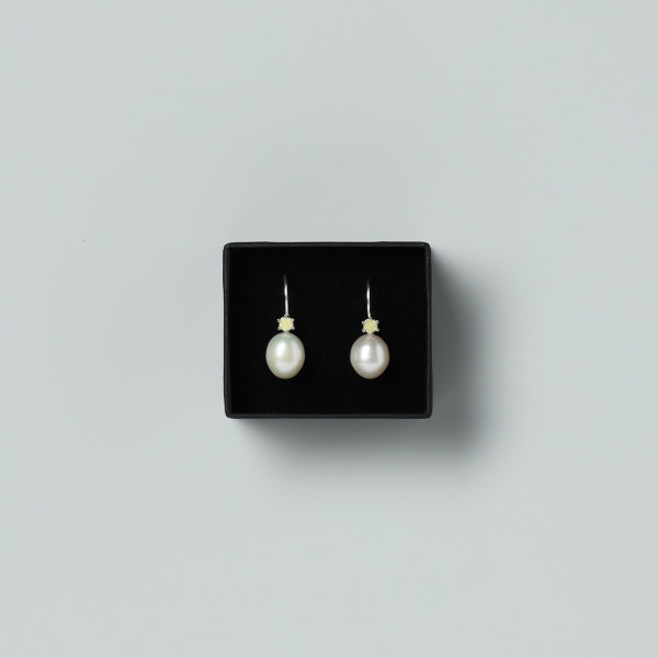 Zilveren earrings | Big pearl | Yellow enamel
